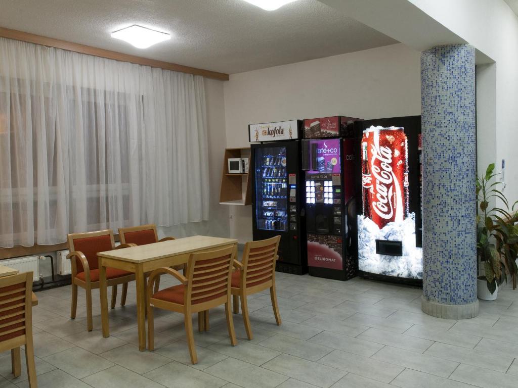 Tauferovy Koleje Hostel Бърно Стая снимка