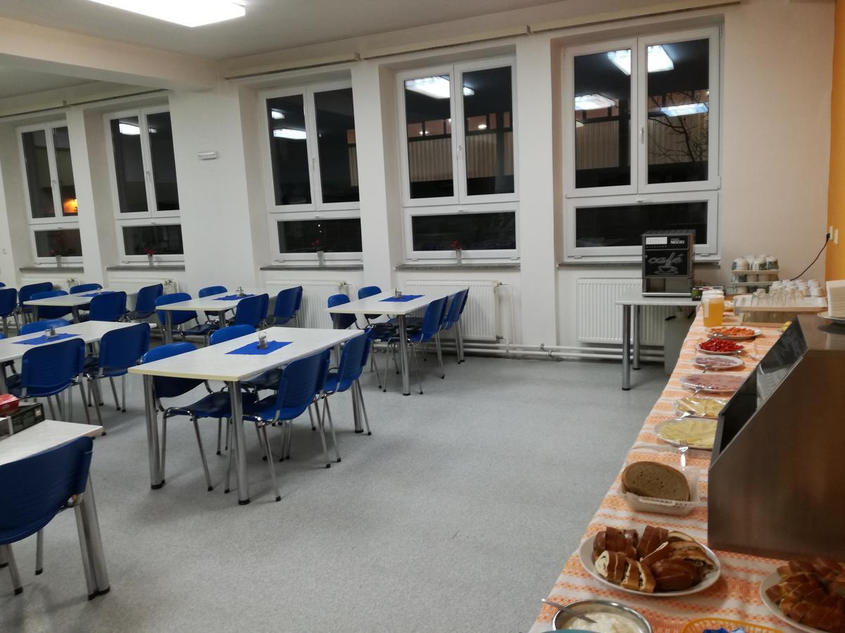 Tauferovy Koleje Hostel Бърно Екстериор снимка